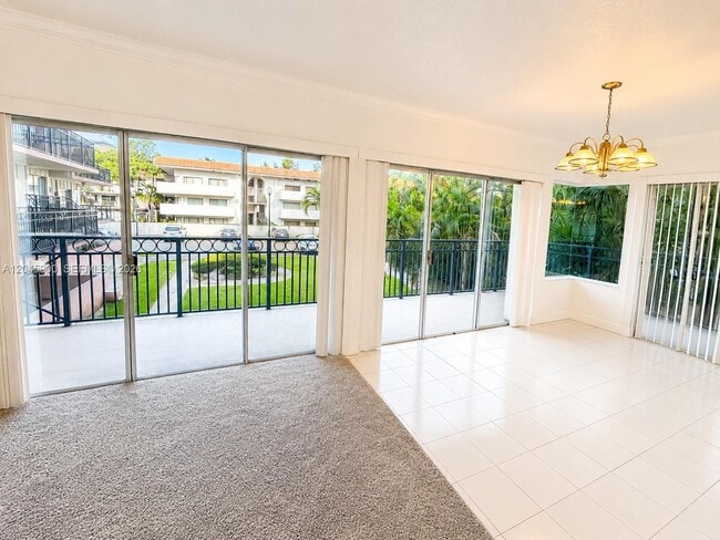 Foto del edificio - 4850 SW 63rd Terrace