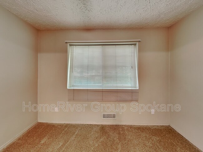 Foto del edificio - 12002 E Valleyway Ave