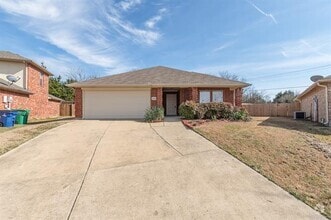 Building Photo - 6529 Graceland Dr