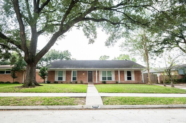 Foto del edificio - 5407 Rutherglenn Dr