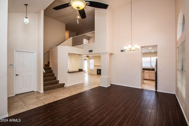 Building Photo - 4345 E Windmere Dr