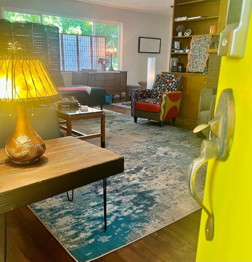 Foto principal - 1125 14th St NE