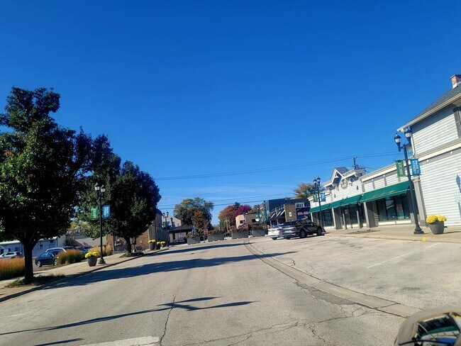 Foto del edificio - 504 N Seymour Ave