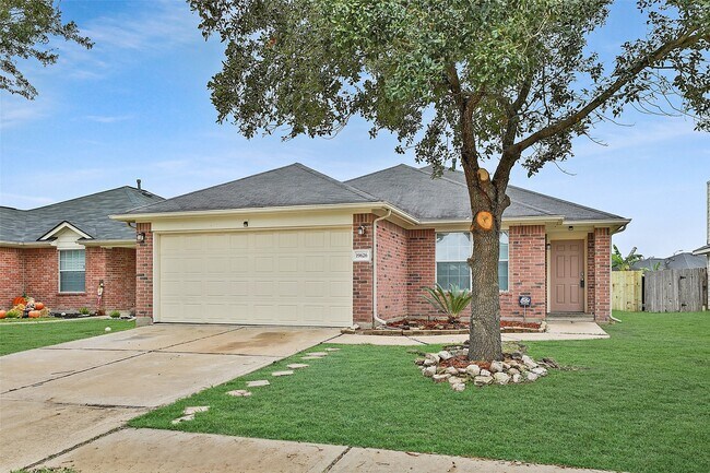 Building Photo - 19626 Billineys Park Dr