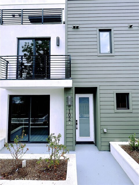 Foto del edificio - 95 Harkness Ave