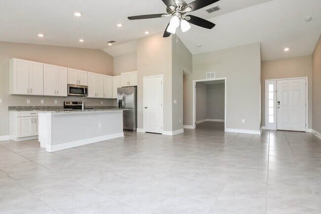 Foto del edificio - 412 Bloomfield Dr