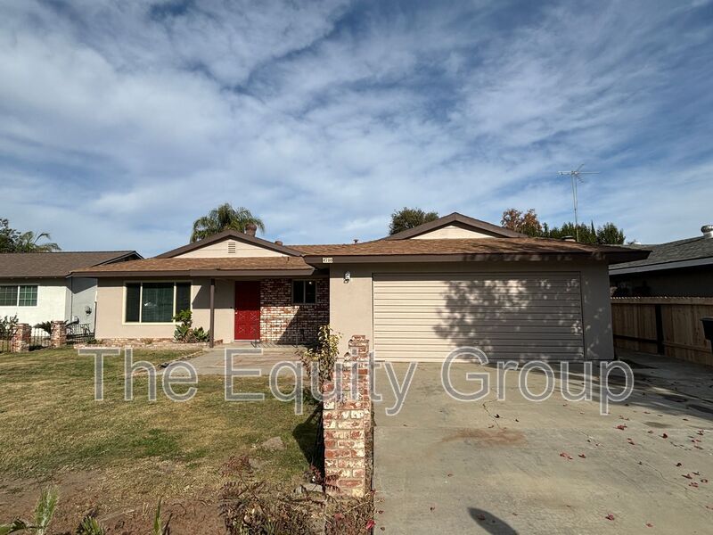 Foto principal - 4700 W Tulare Ave