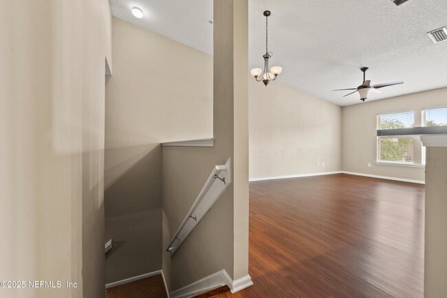 Building Photo - 7055 Deer Lodge Cir