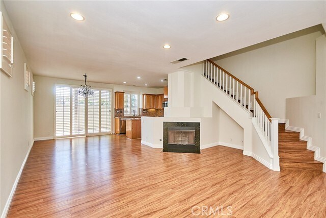 Foto del edificio - 24646 Maple Ln