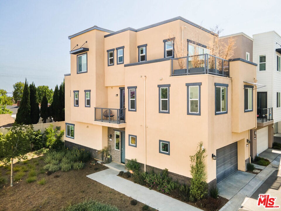 Foto principal - 587 Daniel Freeman Cir