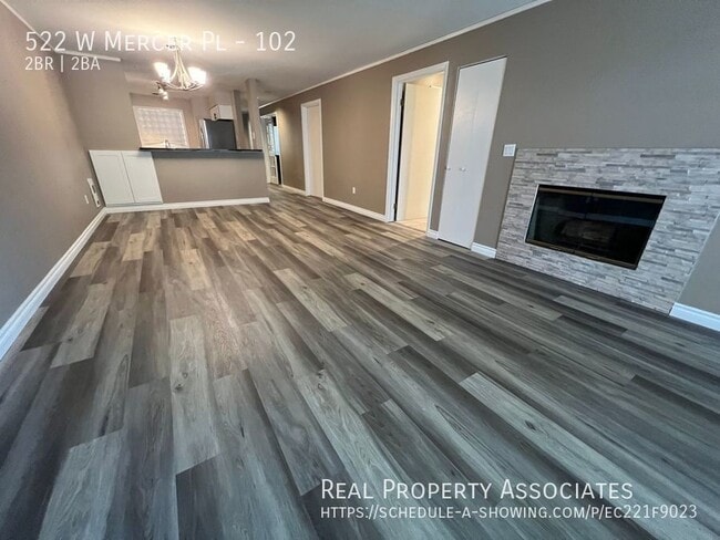 Building Photo - Quiet 2 Bedroom Condo in Queen Anne