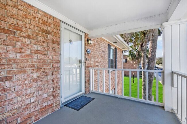Building Photo - 405 Flagler Blvd