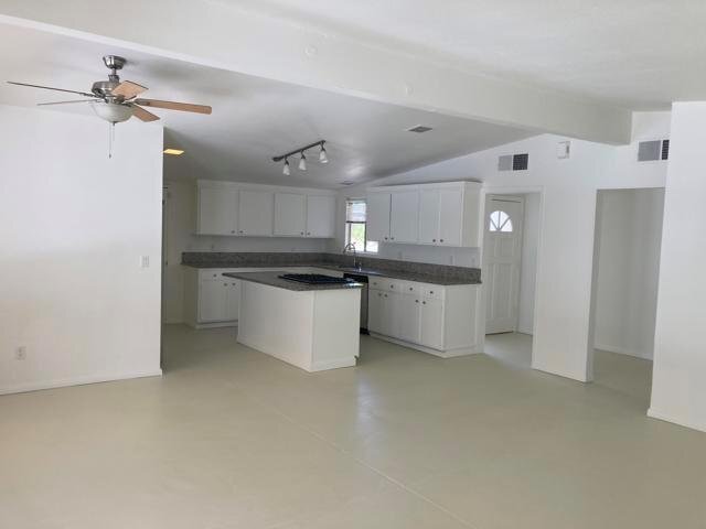 Building Photo - 74091 Aster Dr