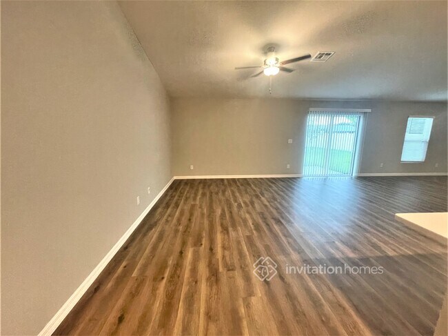 Foto del edificio - 125 NE 9th Pl