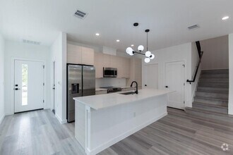 Building Photo - 21515 Patton Ave