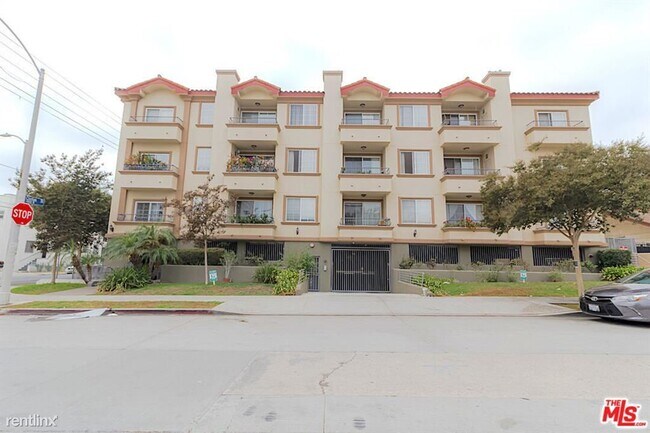 Building Photo - 2 br, 2 bath Condo - 601 N Serrano Ave Ste...