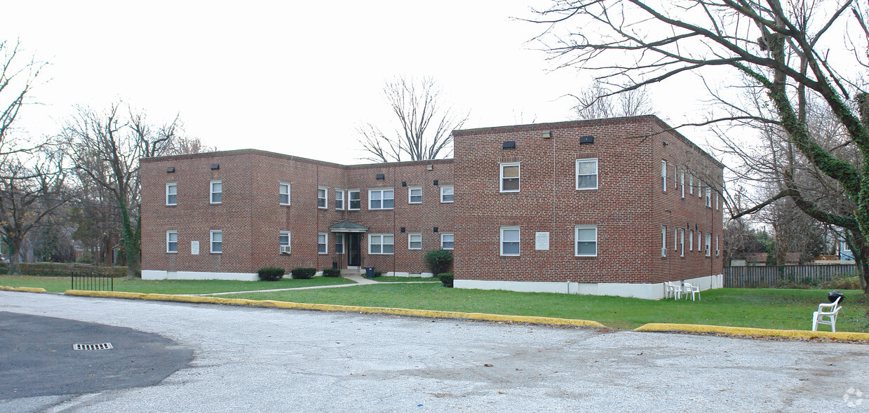 Building Photo - Winston Courts