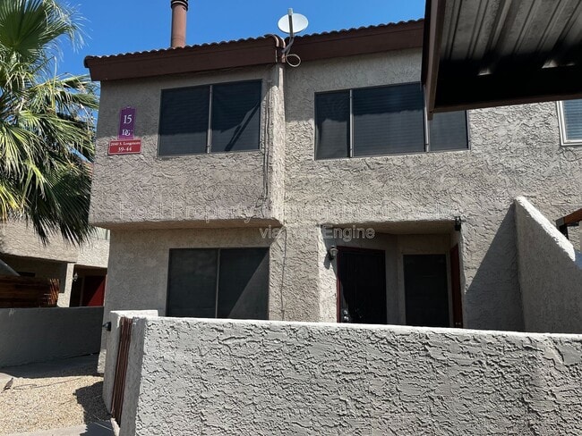 Foto del edificio - 2040 S Longmore