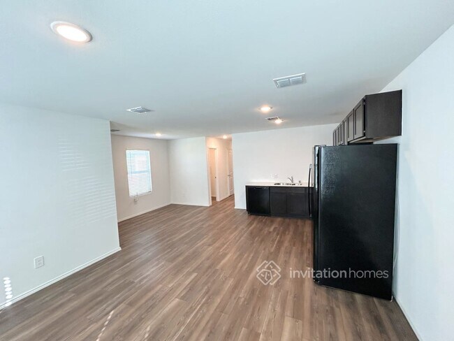 Foto del edificio - 3050 Wallace Wls Ct