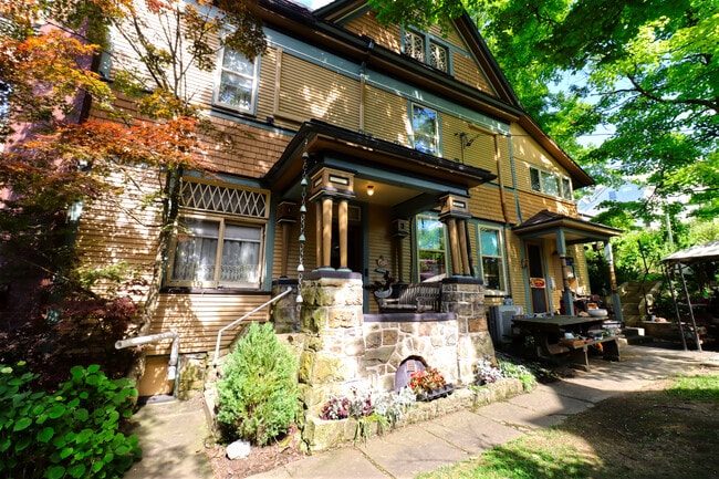 Private entrance with porch - 176 E Linn St