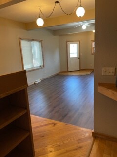 Foto del edificio - 340 W Adams St