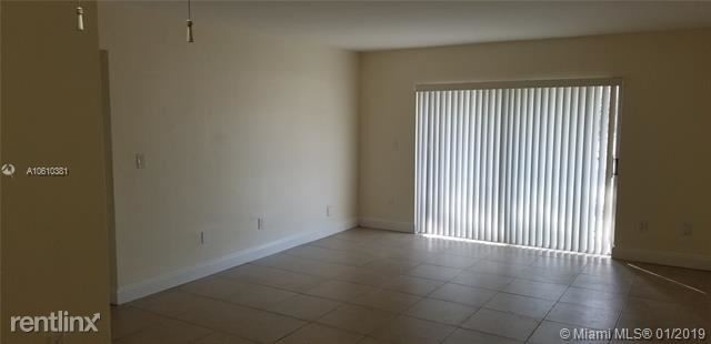 Foto del edificio - 3 br, 2 bath Condo - BRITTANY HOUSE