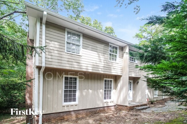 Building Photo - 4618 Forest Pl