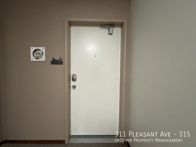 Foto del edificio - 311 Pleasant Ave