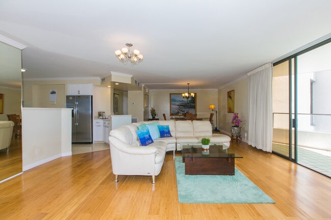 Photo - 1910 Ala Moana Blvd Apartment