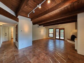 Building Photo - 3100 Plaza Blanca