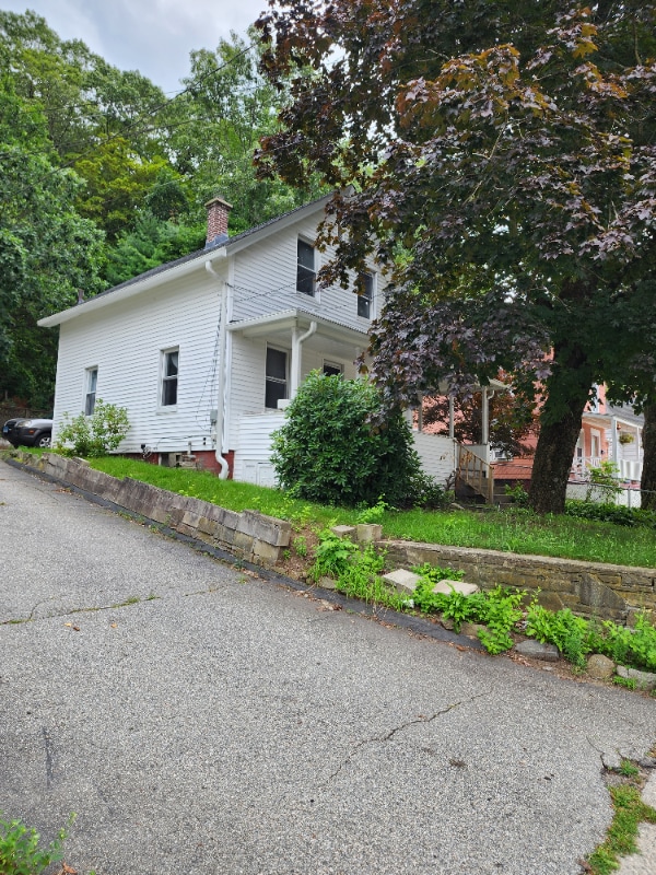 Building Photo - 302 Laurel Hill Ave