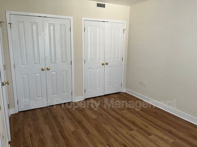 Foto del edificio - 16 N 22nd St