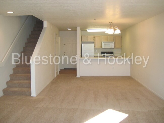 Building Photo - 18656 SW Boones Ferry Rd