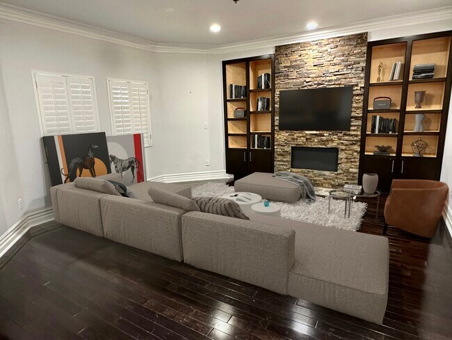 Foto del edificio - 850 N Croft Ave