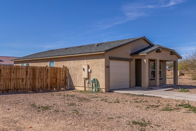 Building Photo - 14514 S Vera Cruz Rd