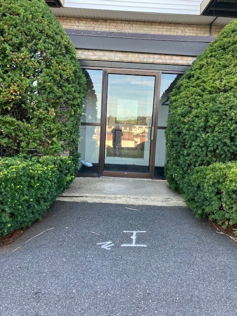 Foto del edificio - 28 Williamsburg Ct