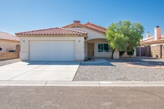 Building Photo - 14837 E 53rd Dr
