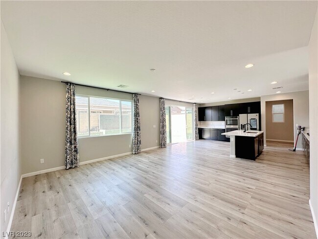 Foto del edificio - 10157 Heron Lake Ave