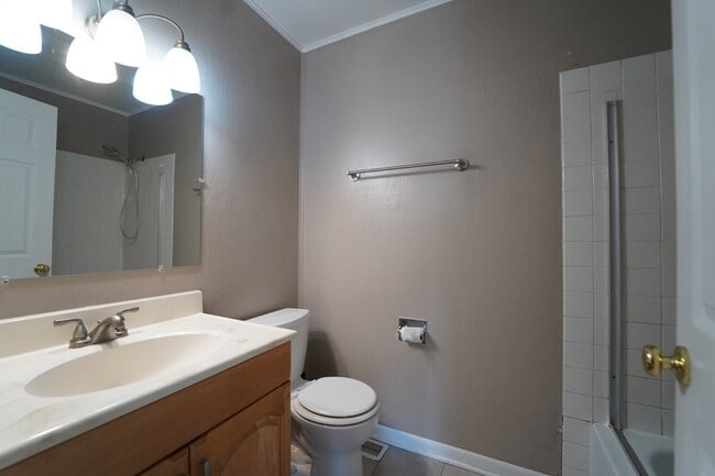 Building Photo - 1543 Cornell Pl