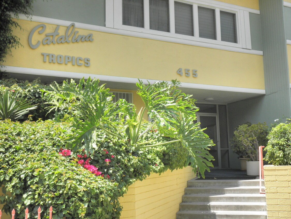 Foto principal - 455 S Catalina St