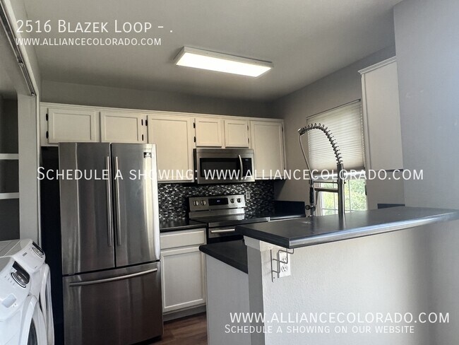 Foto del edificio - 2516 Blazek Loop
