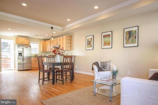 Photo - 1649 Kramer St NE House