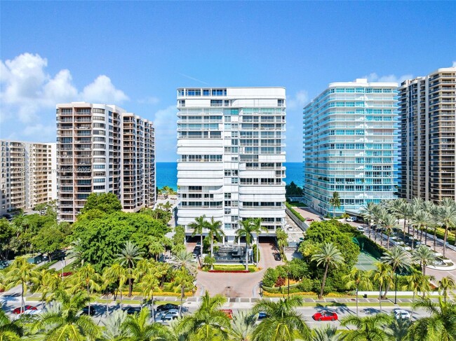 Building Photo - 10155 Collins Ave
