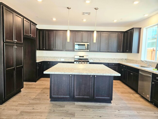 Foto del edificio - 1832 Chandler Dr