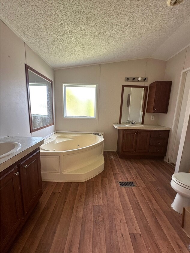 Building Photo - 13521 Ann Louise Rd