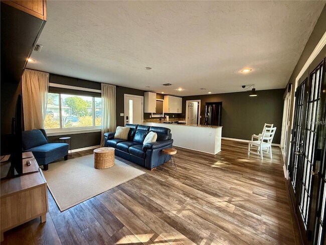 Foto del edificio - 2126 Craft Ln