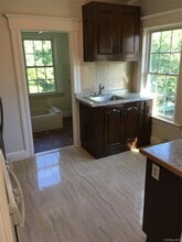 Building Photo - 528 NY-32