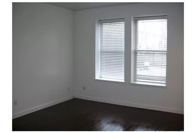 Foto del edificio - 5885 Nina Pl