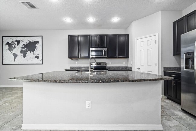 Foto del edificio - 7020 Summer Holly Pl