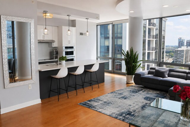 Foto del edificio - 1235 S Prairie Ave